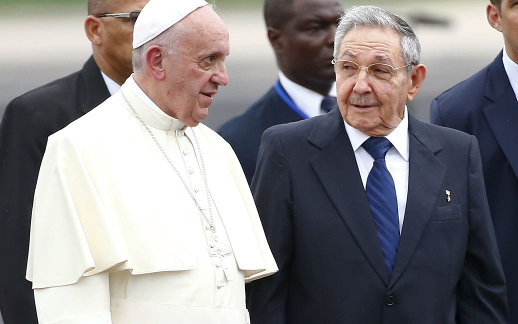 Франциск и президент Кубы Рауль Кастро. / © Reuters