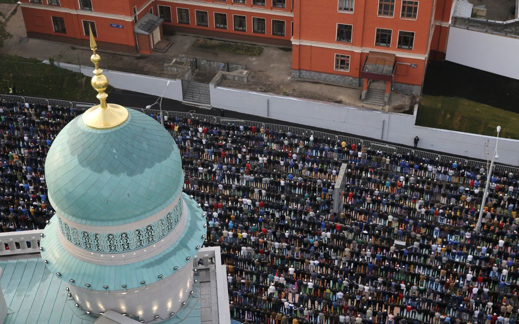 Мусульмане празднуют Курбан-Байрам, Москва / © Reuters
