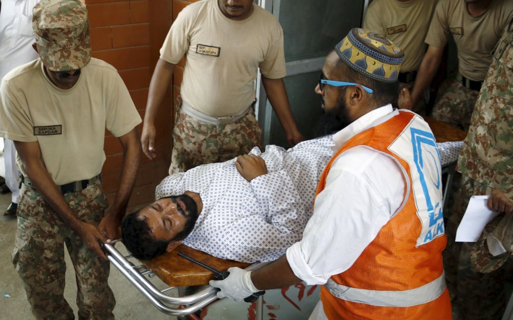 Раненые во время нападения талибов военные. / © Reuters