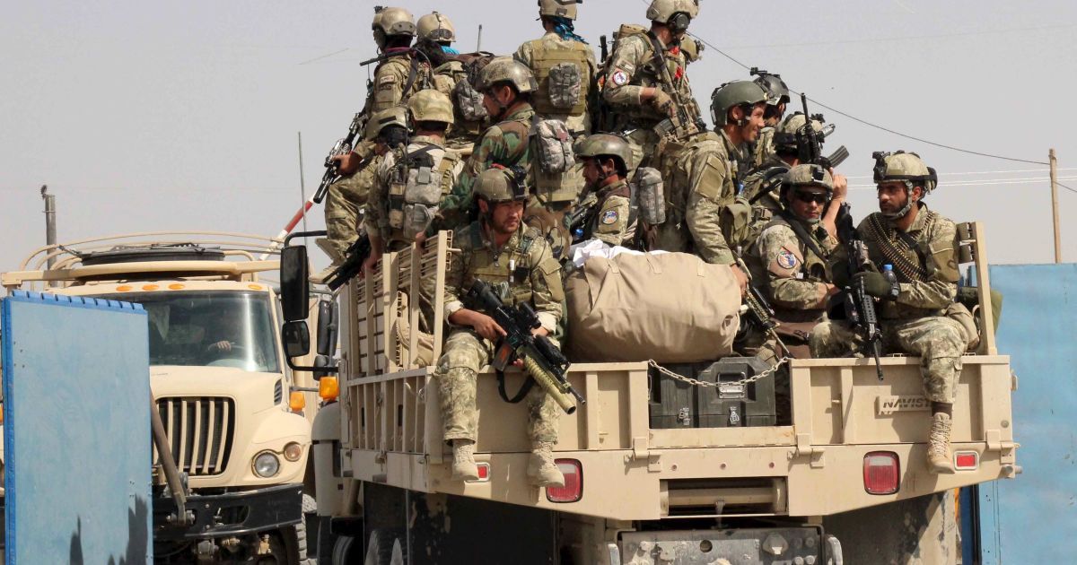 США нанесли мощный авиаудар по захваченному боевиками городе в Афганистане