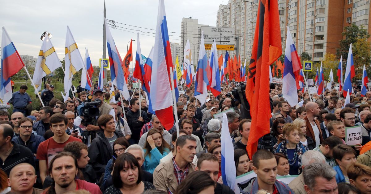 На демонстрацию пришли около семи тысяч москвичей / © Reuters