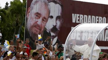 Франциск проїхався на "папамобілі" по Гавані. / © Reuters