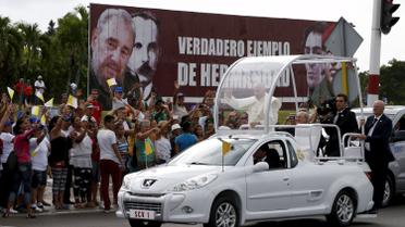 Франциск проїхався на "папамобілі" по Гавані. / © Reuters