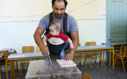 Экзит-полы назвали победителя парламентских выборов в Греции