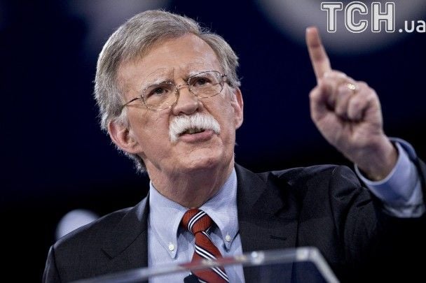 В доме ярого критика и эксрадника Трампа провели обыски: что искало ФБР