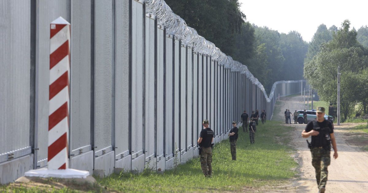 Wagnerites’ Psychological Operations Near Poland-Belarus Border: Escalating Tensions and Polish Troop Maneuvers