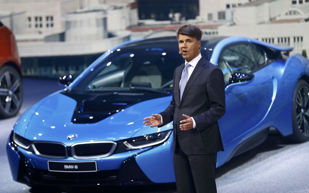 Главе BMW стало плохо прямо во время презентации / © Reuters