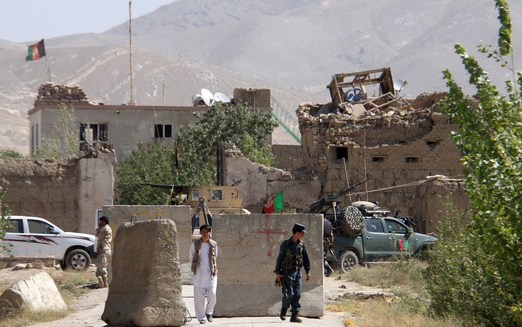 Последствия нападения талибов на тюрьму в Газни. / © Reuters