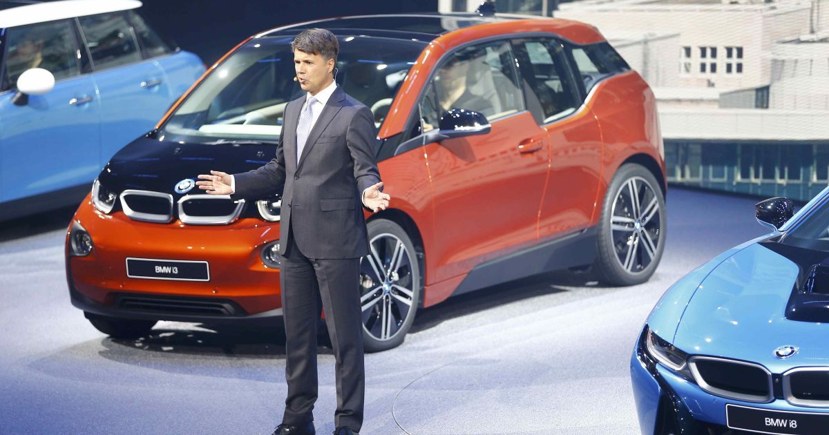Главе BMW стало плохо прямо во время презентации / © Reuters