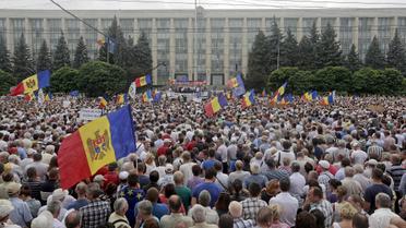 На протест вышли десятки тысяч людей / © Reuters