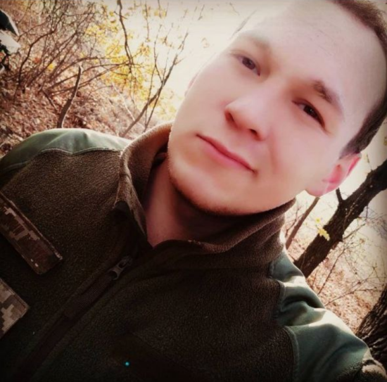 Рідні шукають уже третій місць: у Київській області за загадкових обставин зник 21-річний військовий (фото)