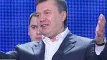 Янукович співає проти НАТО