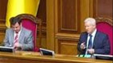 Депутати масово звільняються
