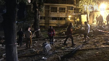 Взрыв в Киеве: в гаражах были кофейные автомобили с газовым оборудованием