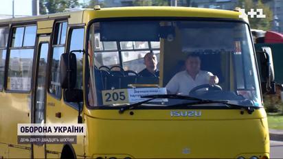 Акустичне насилля: в транспорті всім заборонили голосно слухати музику чи дивитись серіал