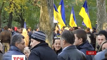 В Одессе весь день продолжался митинг возле суда
