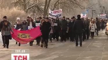 Студенты устроили митинг против увольнения любимого ректора
