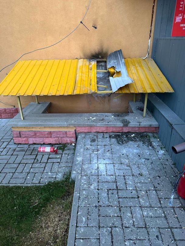 В результате ночной атаки дронами на Киев повреждены 17 жилых объектов / © Андрей Небитов