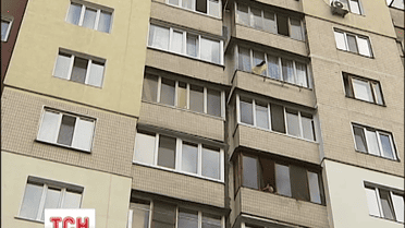 Чи варто українцям запасатися светрами та свічками на зиму