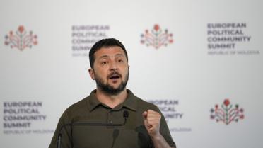 Володимир Зеленський обіцяє "тверду реакцію" на загибель людей біля зачиненого укриття у Києві під час ракетної атаки