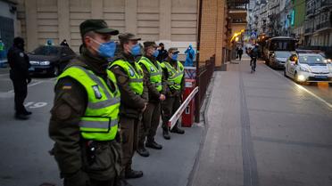 Нацгвардия взяла под стражу отели, в которых на обсервации находятся туристы с Бали