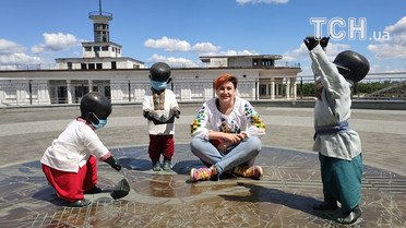 Малюки на Поштовій площі у вишиванках_6 / © Фото Натальи Нагорной/ТСН