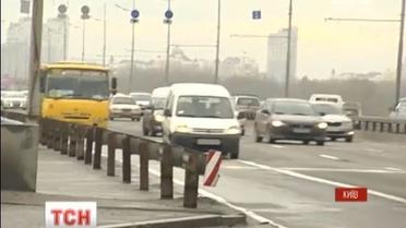 У Києві на проспекті, на якому загинули батько з сином, не вперше помирають відчайдухи