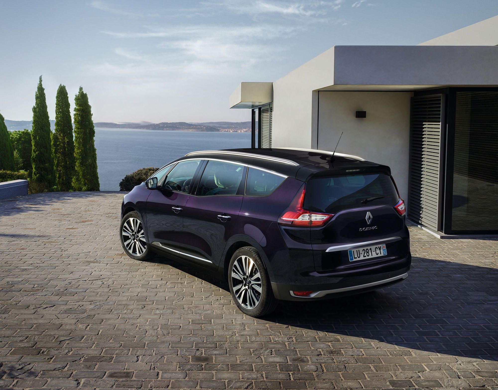 Renault Scenic Initiale Paris