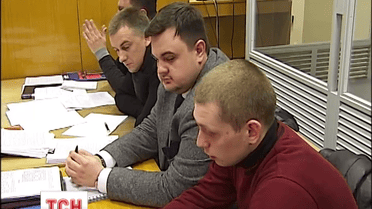 У Печерському суді обирають запобіжний захід поліцейському, який стріляв по   автомобілю BMW