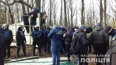 В Одесі акція протесту проти будівництва собачого центру переросла у сутичку з поліцією