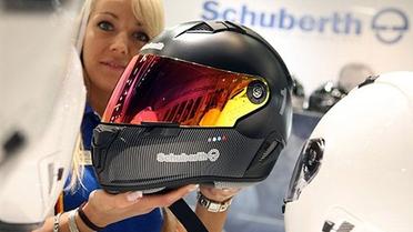 Найбільша у світі мотовиставка Intermot, яка проходить у Кельні (Німеччина), цього року зібрала більше тисячі фірм з 40 країн, які представляють мотоцикли, квадроцикли, трайки, скутери тощо. / © AFP