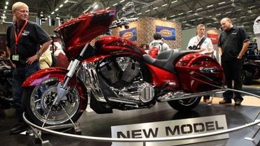 Найбільша у світі мотовиставка Intermot, яка проходить у Кельні (Німеччина), цього року зібрала більше тисячі фірм з 40 країн, які представляють мотоцикли, квадроцикли, трайки, скутери тощо.