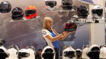 Найбільша у світі мотовиставка Intermot, яка проходить у Кельні (Німеччина), цього року зібрала більше тисячі фірм з 40 країн, які представляють мотоцикли, квадроцикли, трайки, скутери тощо.