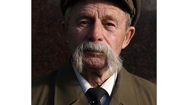 За оцінкою правоохоронців, біля пам&#039;ятника зібралося близько 1 тис. осіб