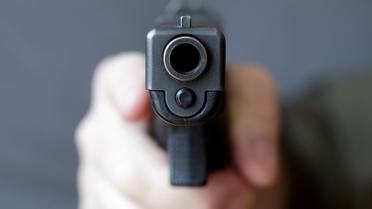 В Киеве неизвестные обстреляли маршрутку