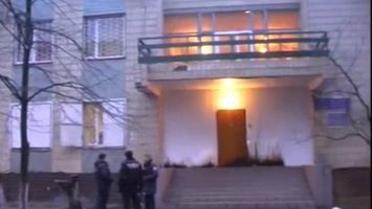 "Коктейль Молотова" бросили в здание Оболонского отделения МВД