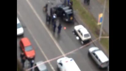У Києві на Позняках вибухнув позашляховик