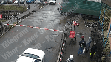 У Тарасівці під Києвом жінку збив потяг