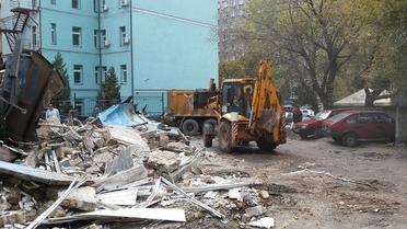 На Жилянській зносять будинок