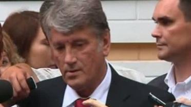 Ющенко з'явився у Печерському суді