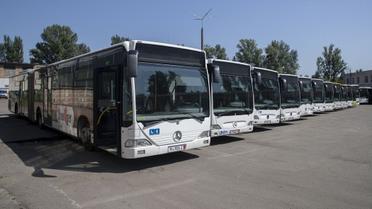 Київ отримав нові автобуси та сміттєвози від Німеччини: де будуть курсувати (фото)