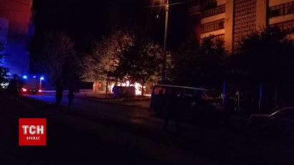 Вночі у Рівному спалили авто екс-керівника "Правого сектору"