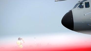 Американська корпорація "Sikorsky Aircraft" представила на авіасалоні транспортний гелікоптер CH-53GA. / © AFP