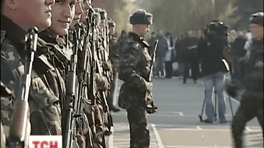 До 1 травня з фронту повернуться бійці, що воювали понад рік