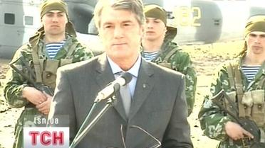 Українська армія занепадає