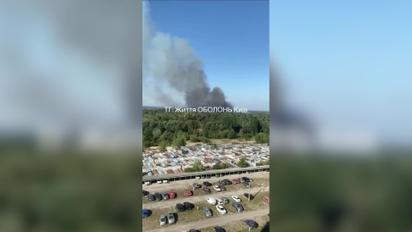 В Киеве на Оболони масштабный пожар